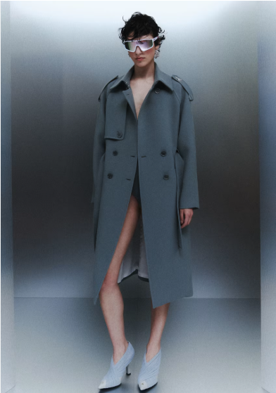 patrizia pepe coat &mdash; n&auml;htamatu kaaslane, mida tahad iga p&auml;ev kanda